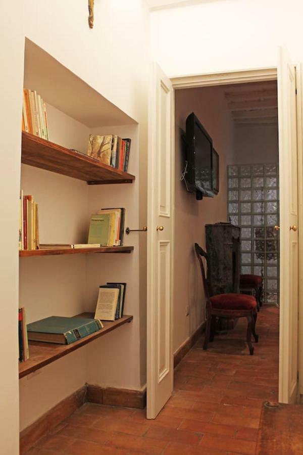 Monti Bespoke Apartment Рим Екстериор снимка